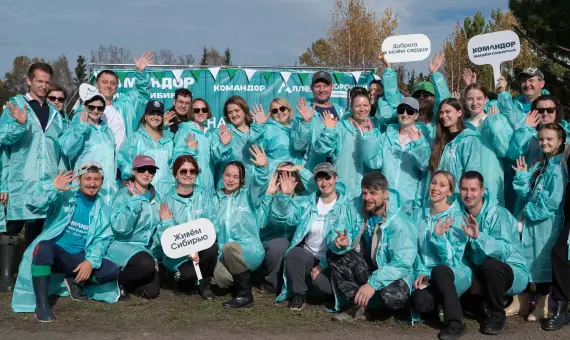 Команда «Командор» посадили более 4000 сибирских елей.